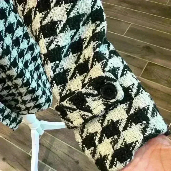 JouJou- Long black and white coat - Large - Picture 11 of 16